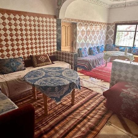 Maison D'Hote Chez La Famille Tamellalt  Экстерьер фото